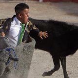 Nombre d'artistes concernés ont assuré se sentir respectés et appréciés, soulignant que sans ces spectacles, leur moyen de subsistance était menacé. (photo symbolique)